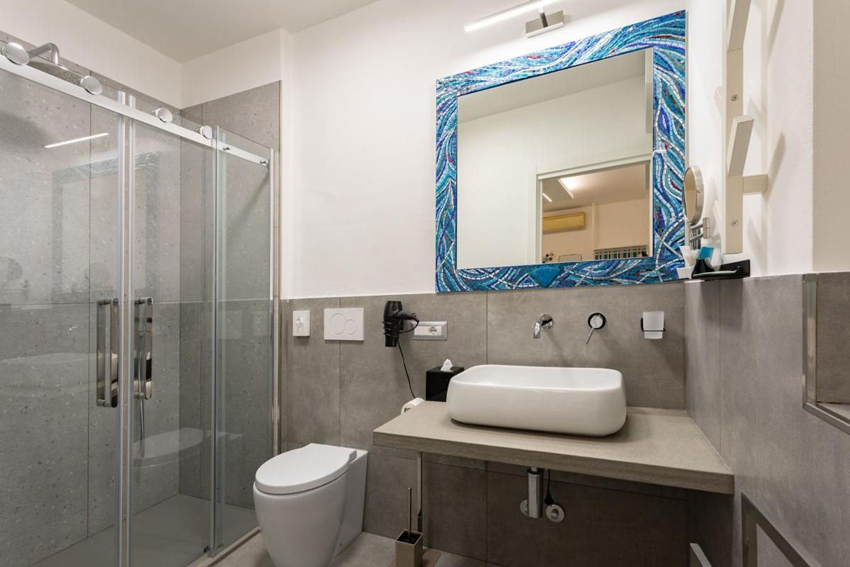 Hotel Little Square Arona Extérieur photo