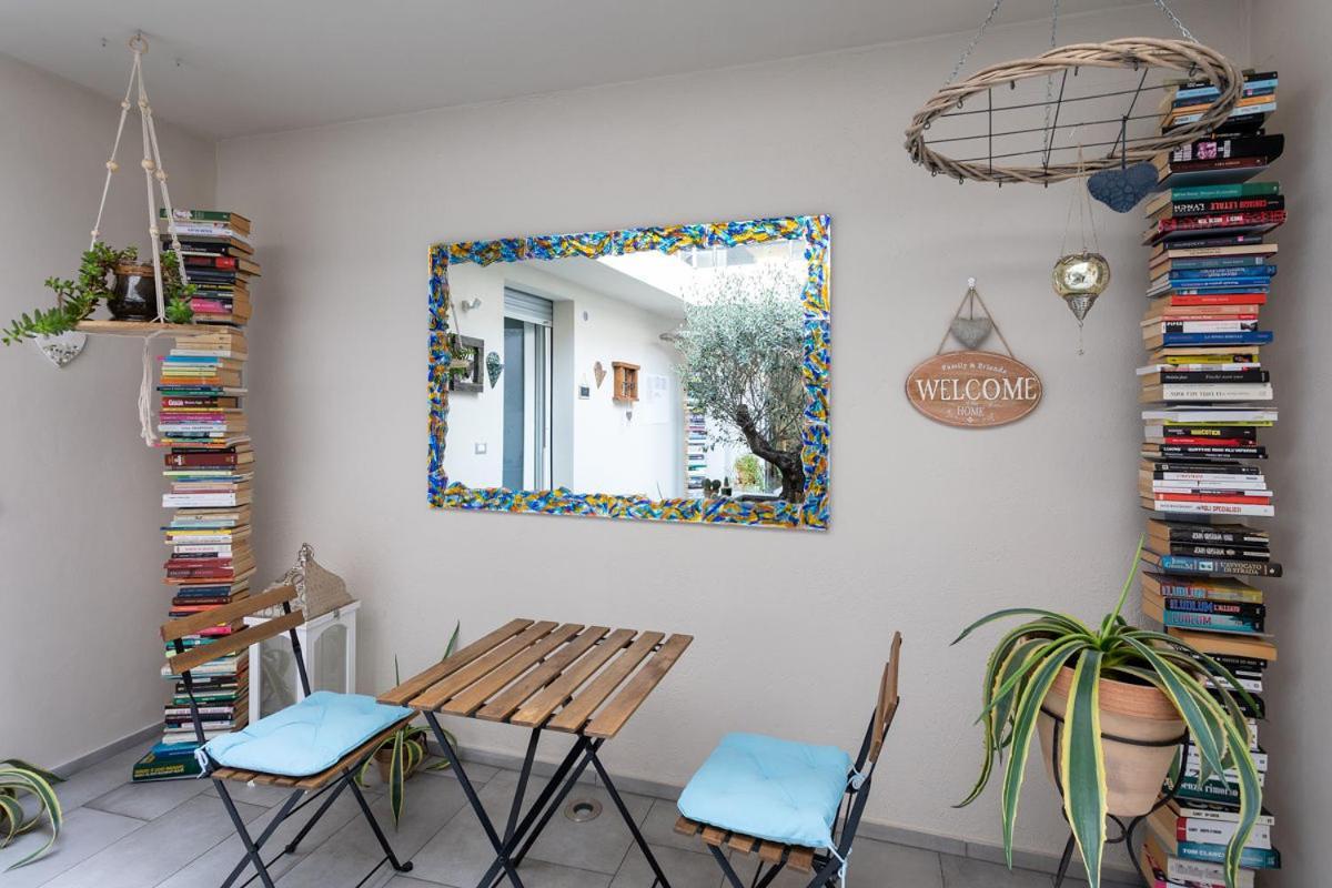Hotel Little Square Arona Extérieur photo